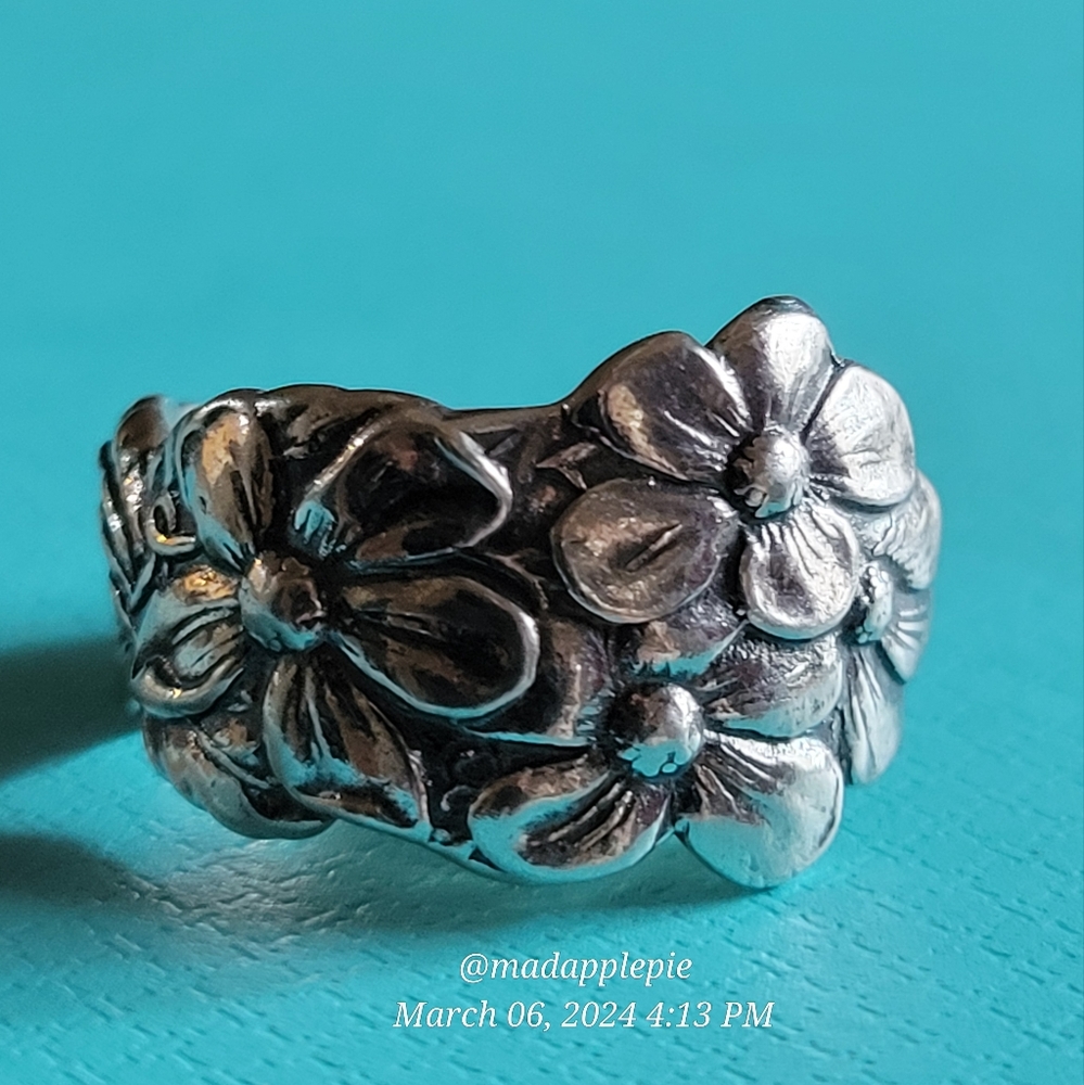 Antique Vintage Forget Me Not Spoon Ring in Sterling Silver Luxury Designer